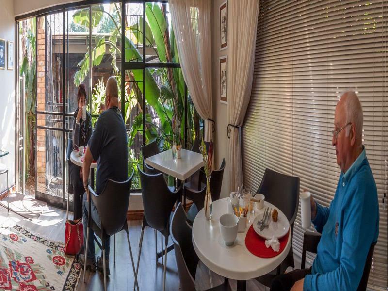 Rest-A-While Guest House - Преторія Екстер'єр фото